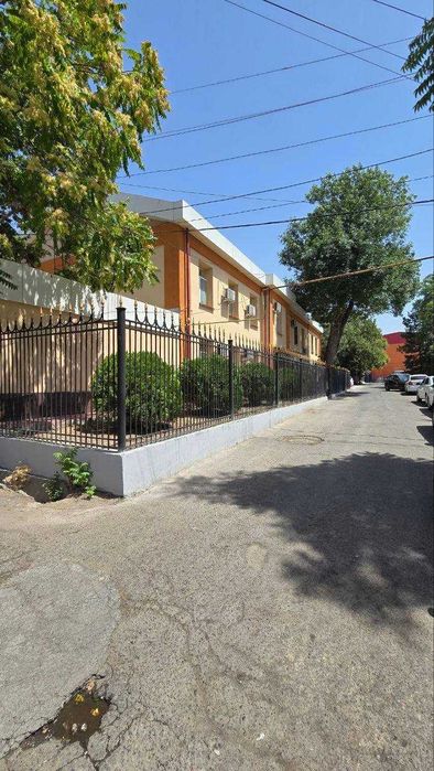 Продается здание 
Яшнабадский район 
Ориентир: Ул Фаргона Йули