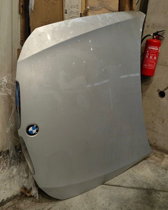 Преден капак за BMW E90
