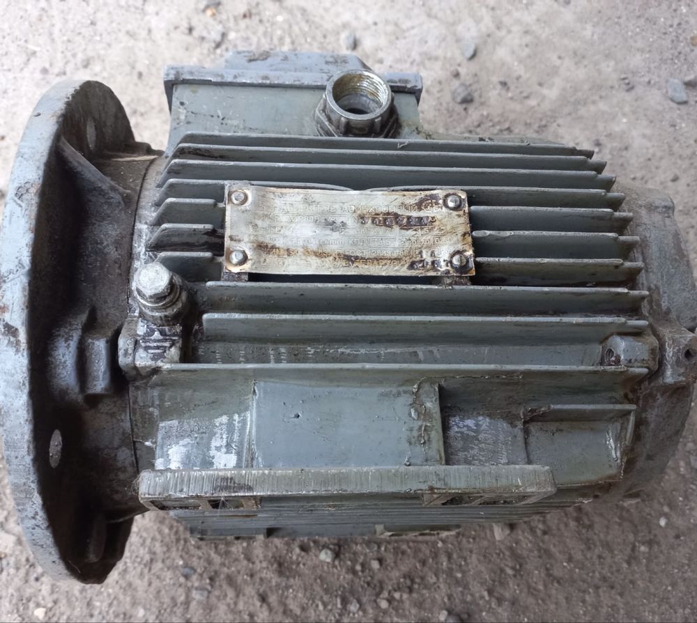 Двигатель 1.5kW