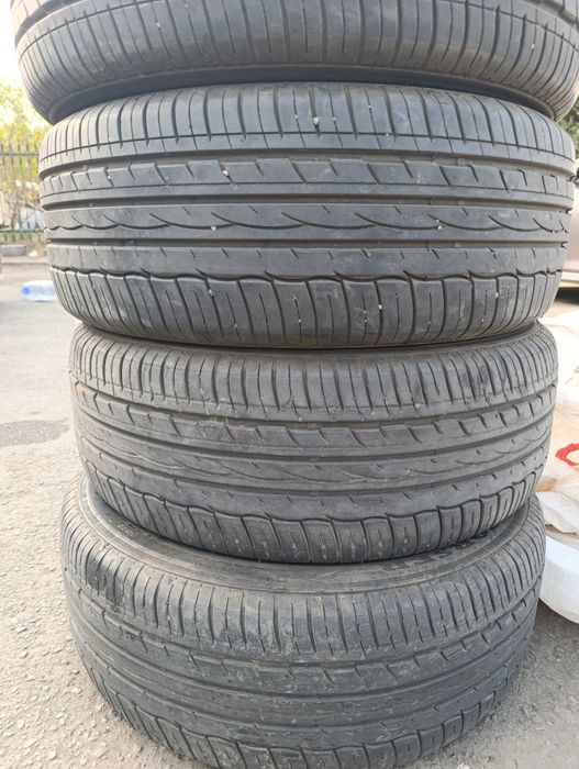 Продам летние шины 215/55/R17