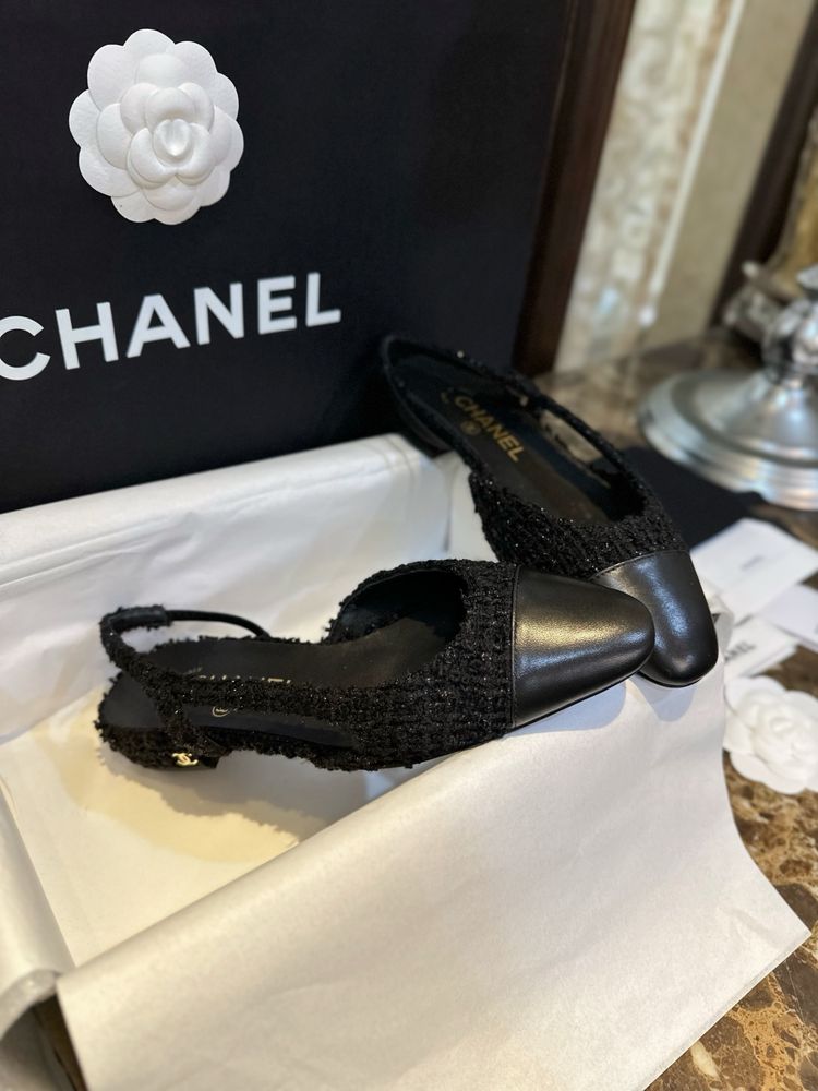 Pantofi Chanel