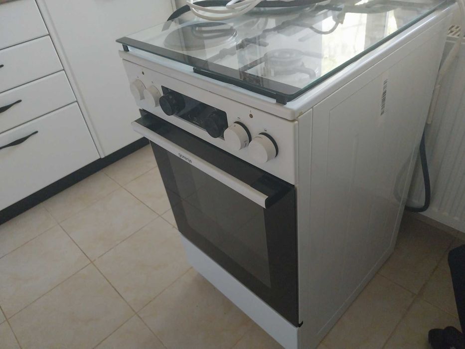 Гаранционна комбинирана готварска печка Gorenje (ток/газ,маркуч,кабел)