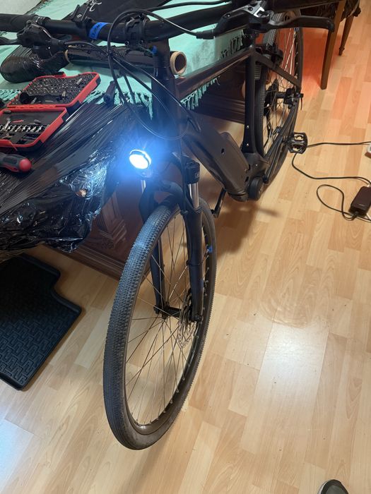Bicicleta electrica CUBE