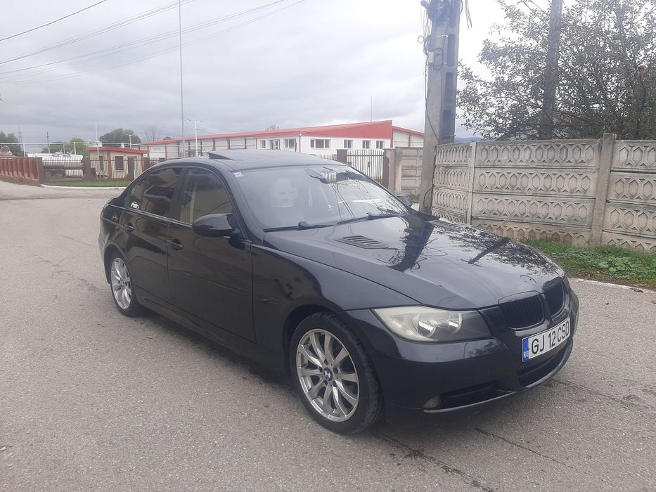 Vand BMW 318i din 2007