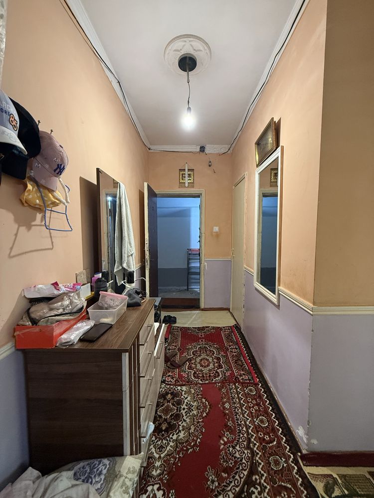 Срочно продается 1-х комн квартира в Куйлюк массив-5  1/5/5