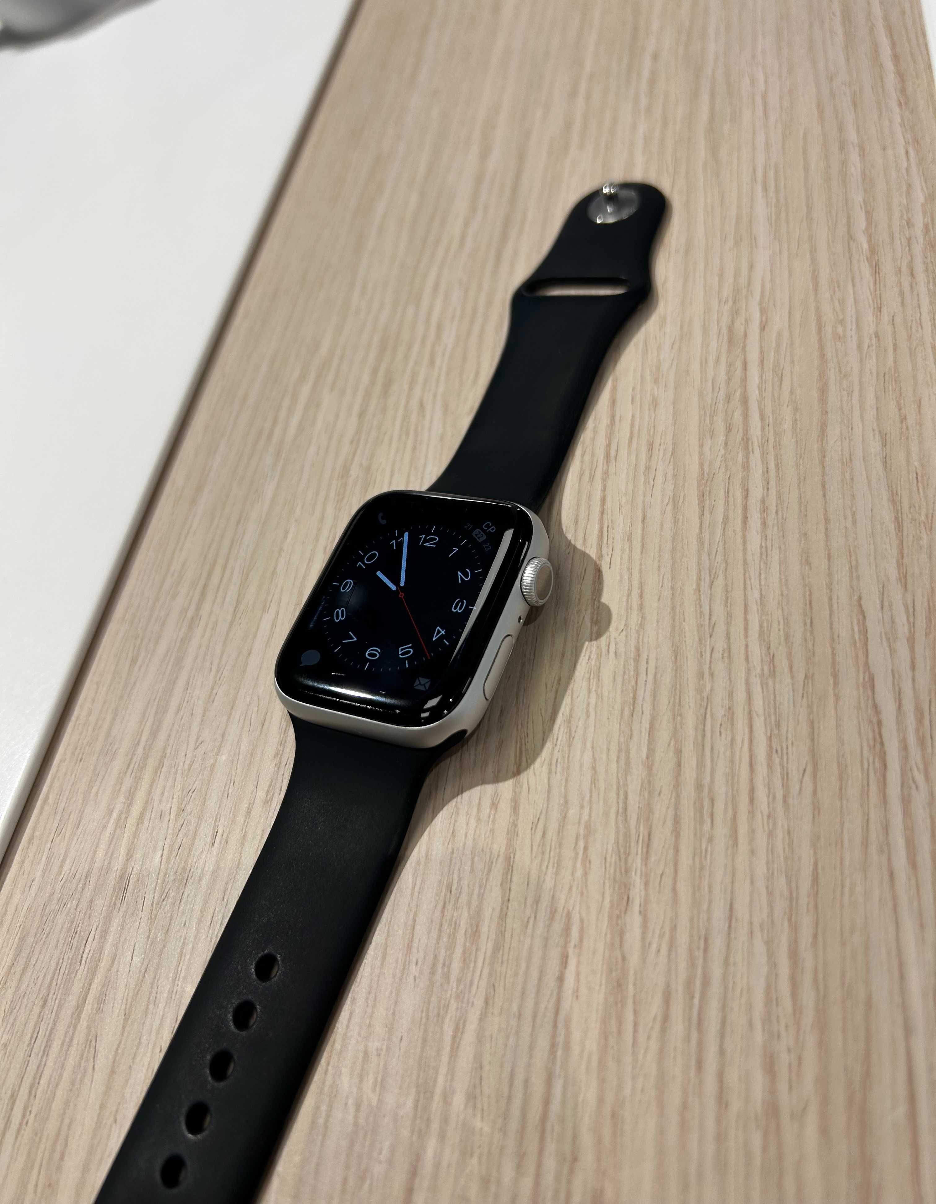 Часы Apple Watch 6 (44 mm, Silver, оригинал)