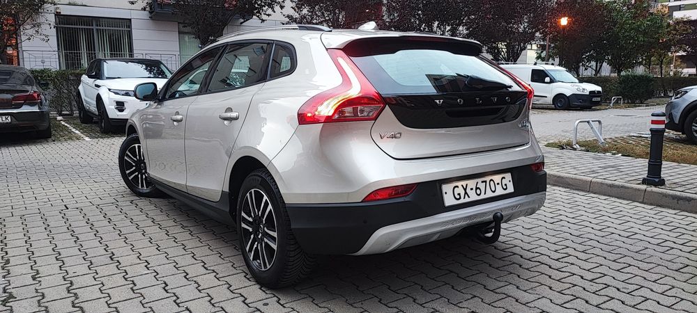 Volvo v40 cross country 2.0/D2/120cp/E6