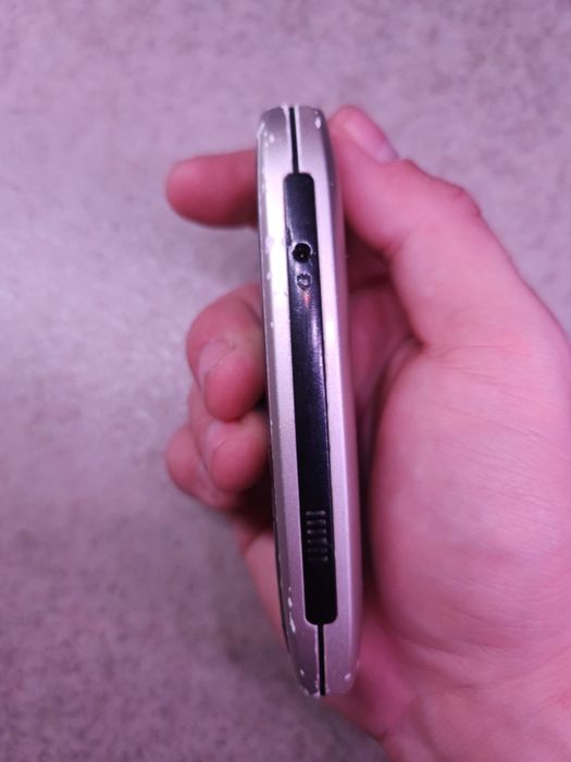 Nokia 1800 de colecție