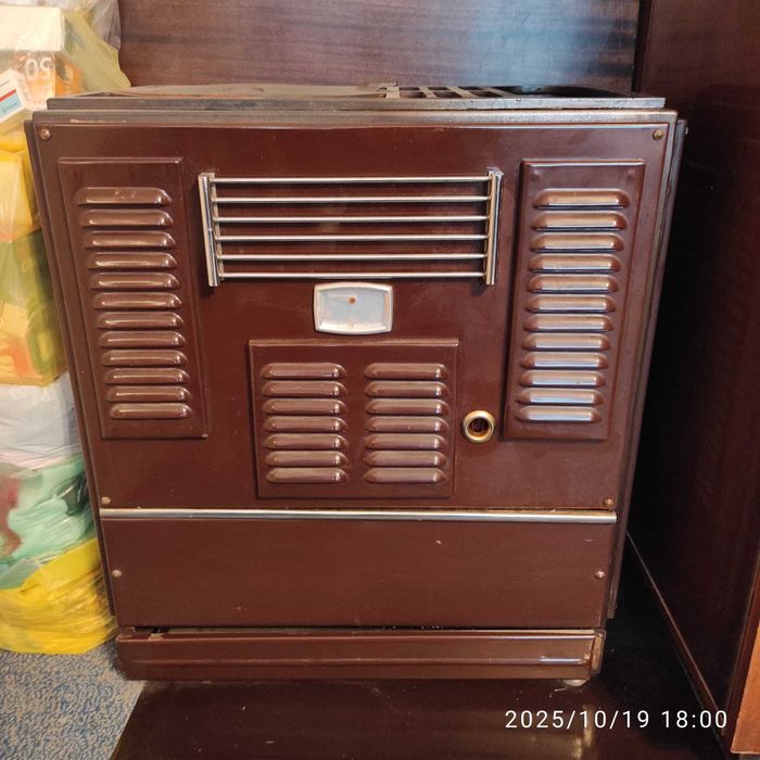 Продавам нафтова печка уникат