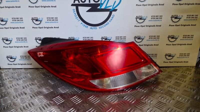 Stop aripa stanga limuzina Opel Insignia A