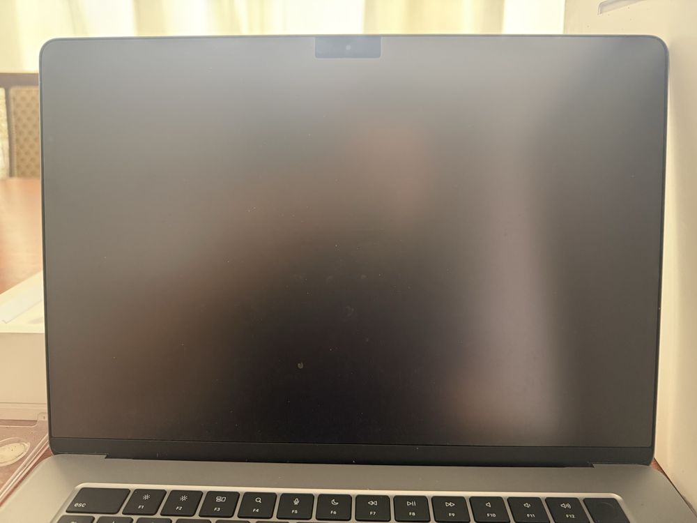 macbook air M3 15inch 100%