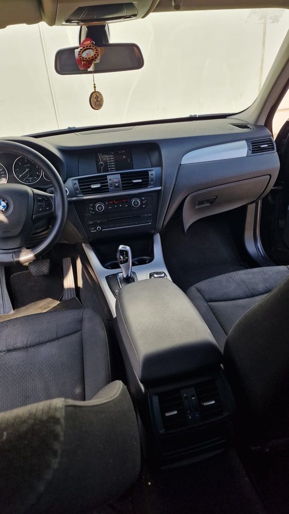 BMW X3 4x4 Automat/Bi-xenon/Clima/Camera/DPF activ