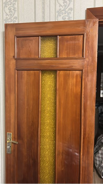 Двери даром отдам