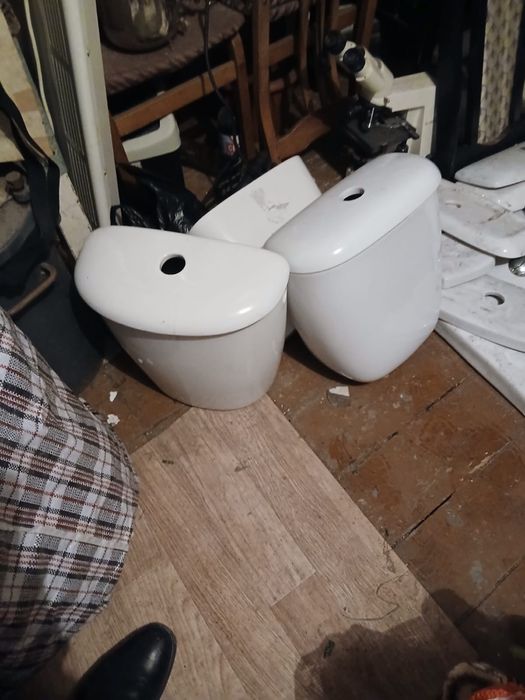 Бочки и крышки от унитаза