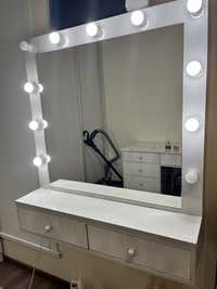 Зеркало с подсветкой и тумбовый стол