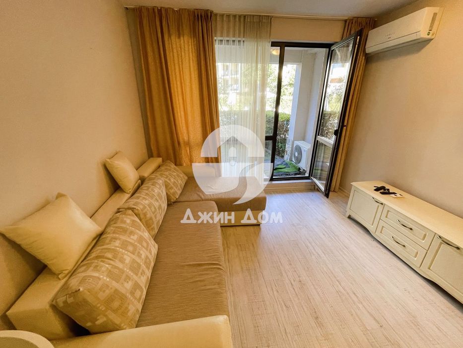 Продава се Едностаен апартамент в к.к. Слънчев бряг - 40 кв.м за 1150 €/кв.м - Снимка #2