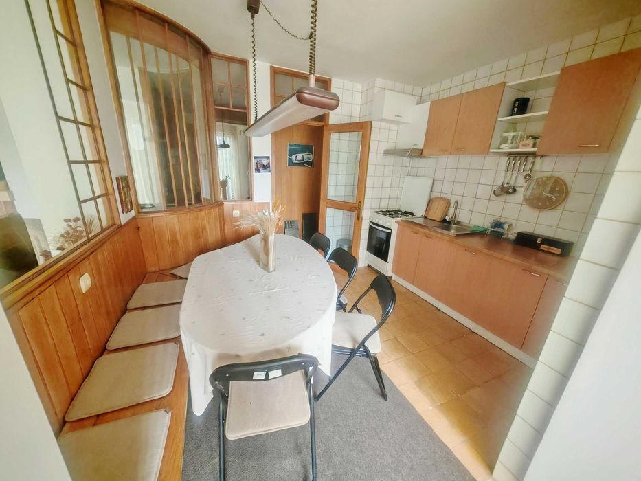 Inchiriez apartament cu 4 camere Centrul Civic Brasov