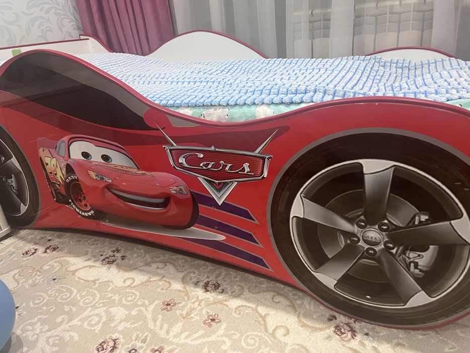 Кровать молния маквин