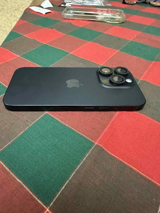Iphone 15 pro  (negociabil)