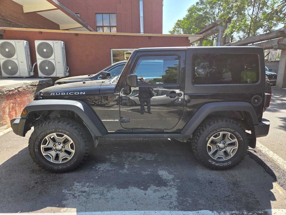 Jeep Wrangler JK Rubicon 2.8 CRD 2015 Automat 3 Uși Revizie Majoră LED
