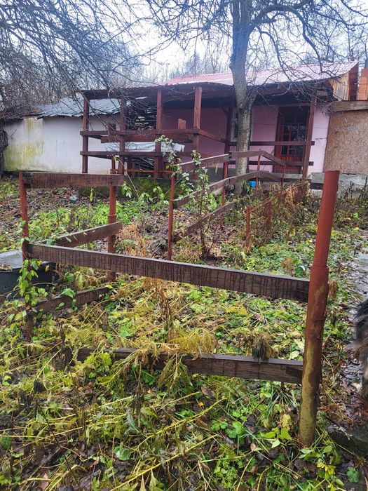 Vând casă în Lupeni cu teren de 2619mp sau schimb cu apartament
