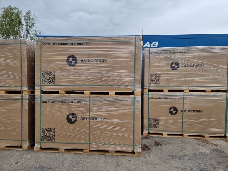 Panouri Astro N5 de 590w pret special