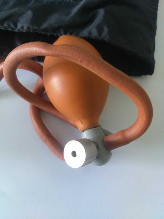 Tensiometru manual cu pompita