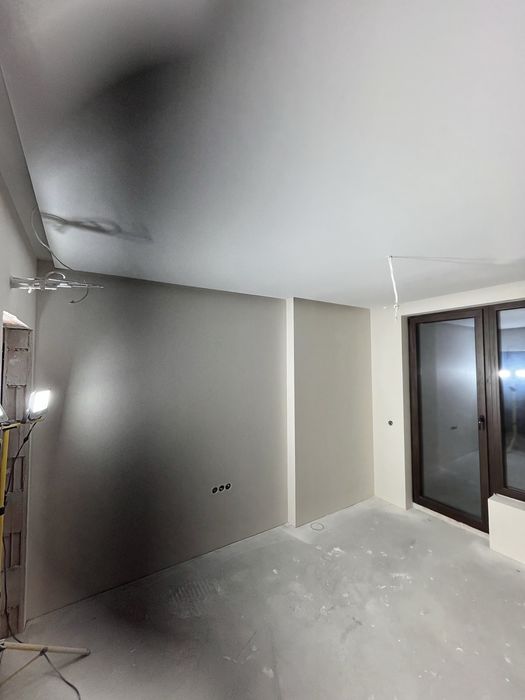 Полагане на гипсокартон, ламинат, декоративна мазилка и елементи