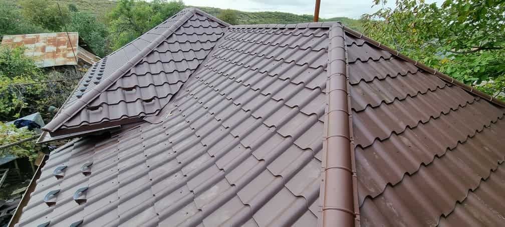 Montaj Tigla metalica acoperisuri mansardari