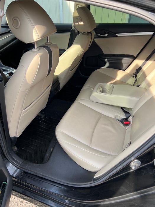 Honda Civic Luxury Edition 1,5 benzina, avariat, AVARIATE
