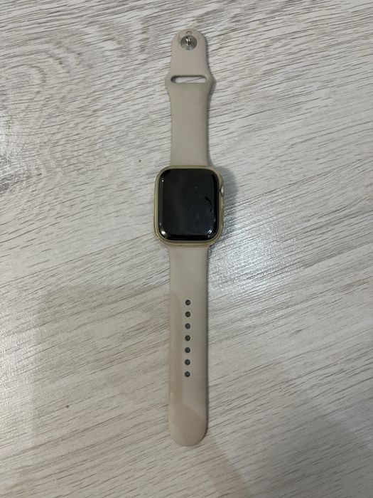 Продам APPLE WATCH 7 45мм