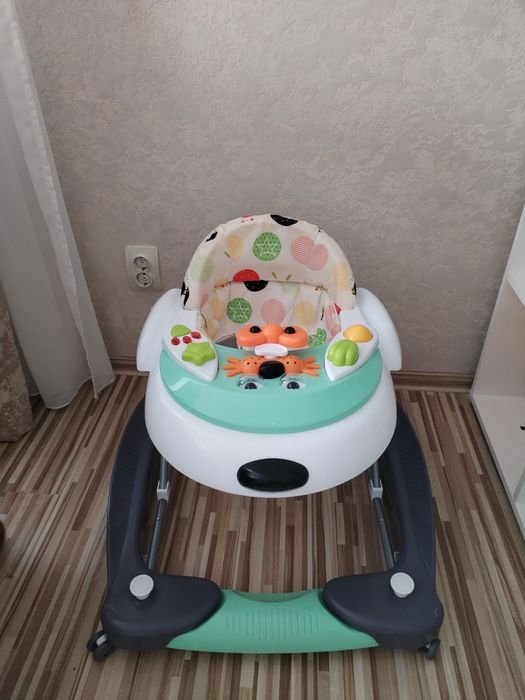 Premergător 2 în 1 cu balansoar