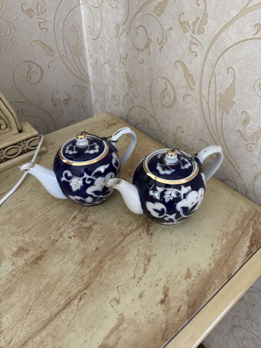 Чайники 2 шт , по 1 литру , красивый набор , комплект , для дачи дома