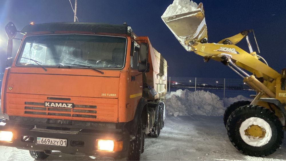 Уборка вывоз снега Погрузчик и Камаз