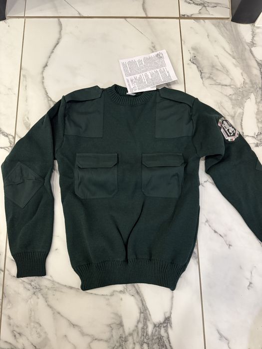 Зелен пуловер L размер