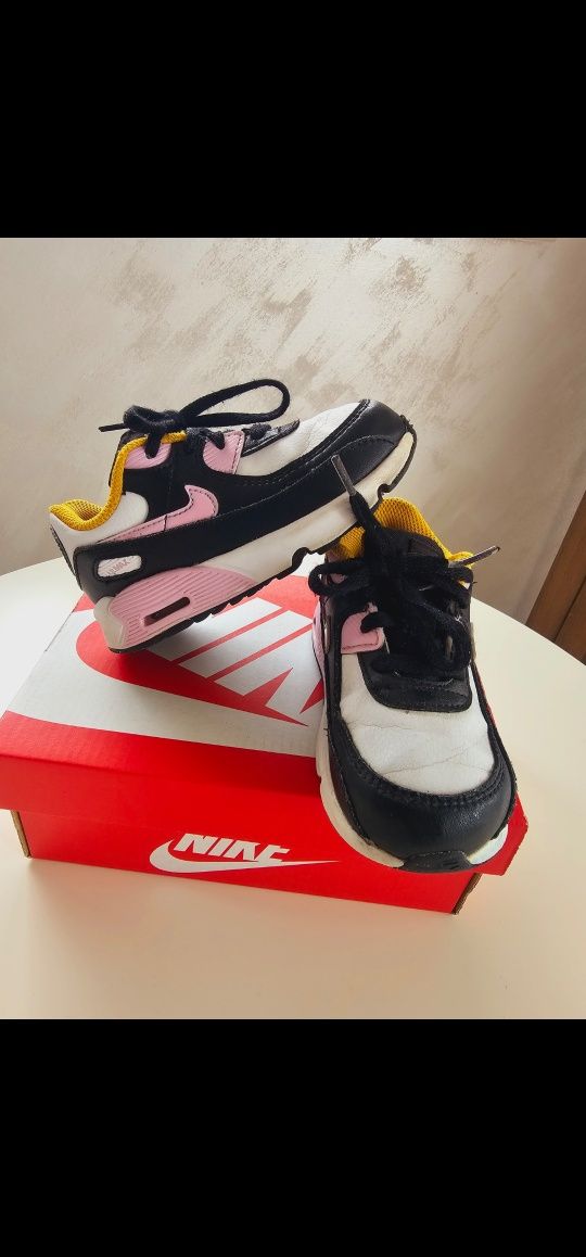 Nike air max детски маратонки 25 размер