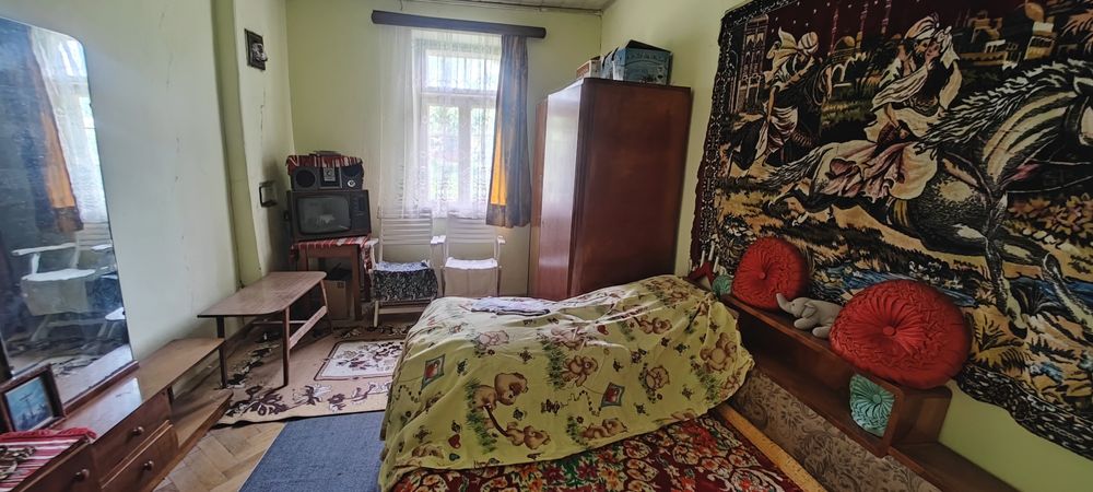 Casă cu teren 6338 mp