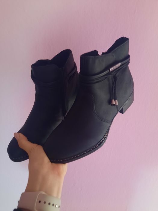 Ghete de toamna Rieker