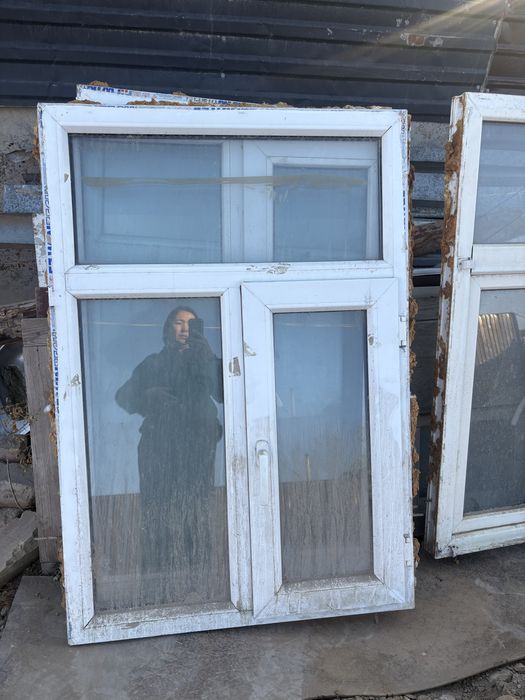 Б/у пластик окно