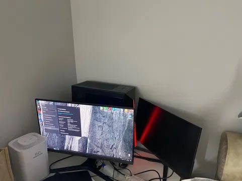 Компьютер с 2 мониторами