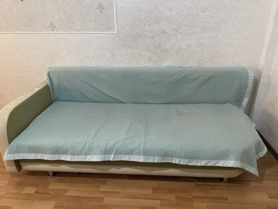 Отдам даром диван-кровать