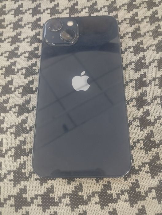 Продам iPhone 13..