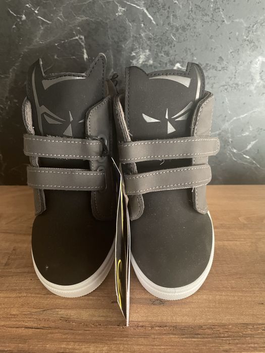 Високи кецове с Батман, Sinay, 26 номер