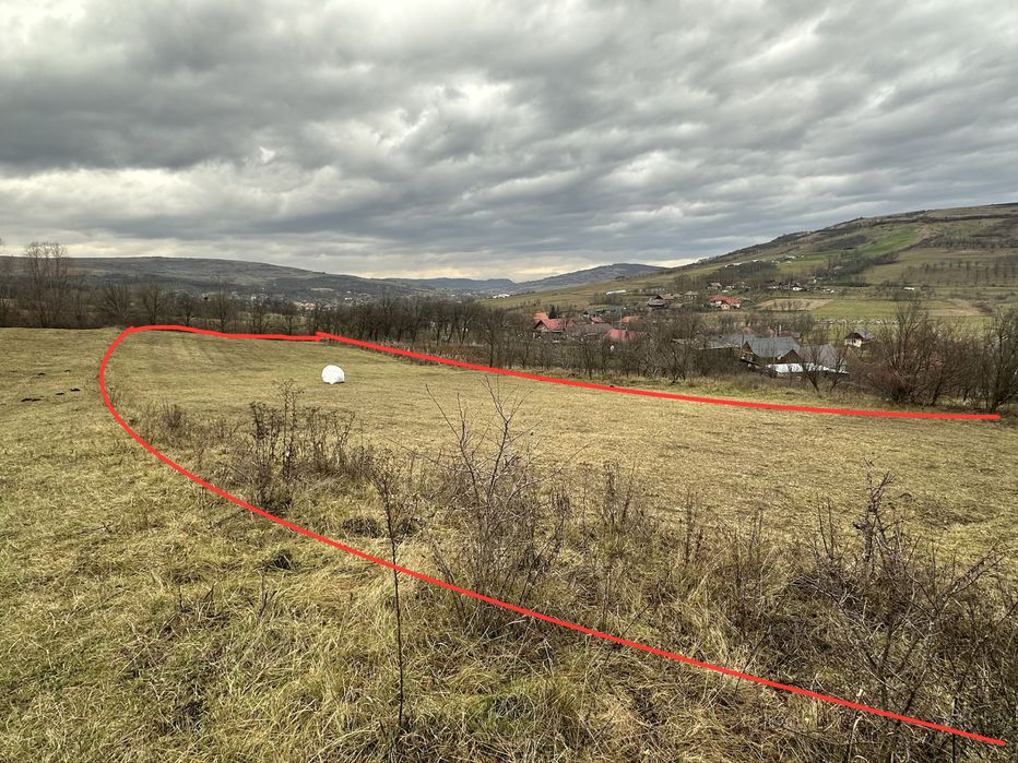 Vand casa cu teren 6400mp la 30km de Cluj-Napoca