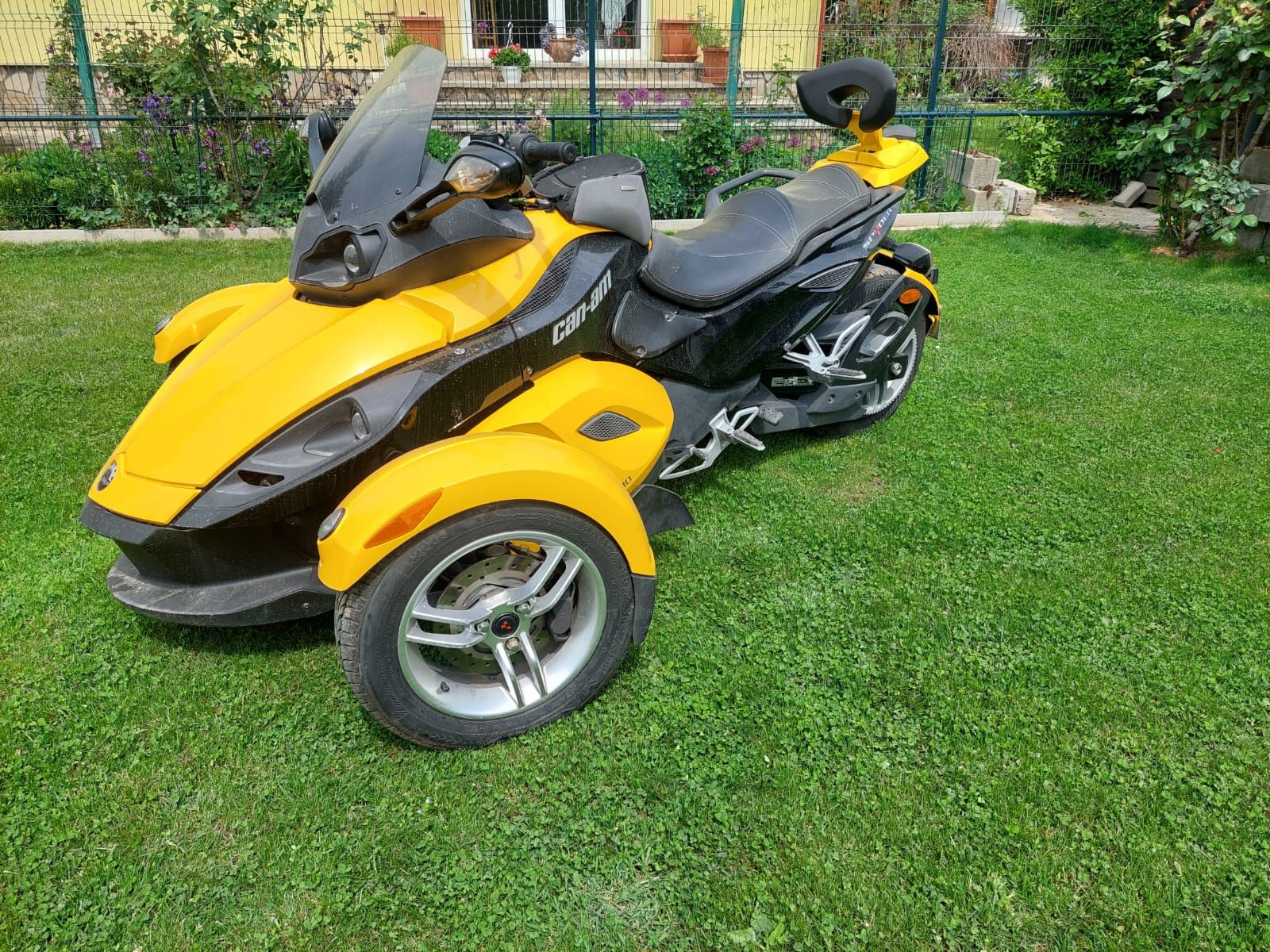 Can-am spyder 2008