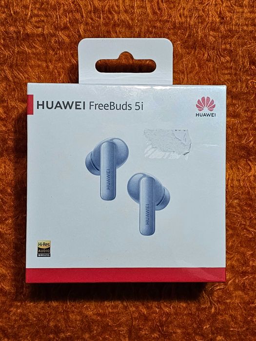 Продавам слушалки Huawei Free Buds 5i син цвят