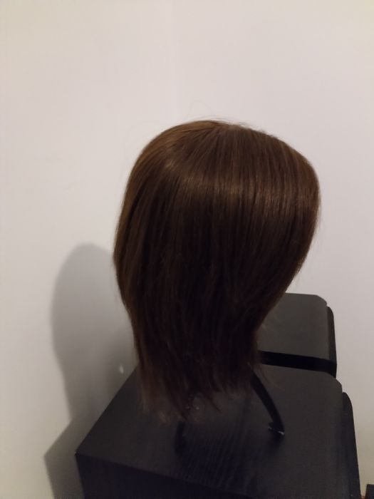 Vând perucă șatena din par natural