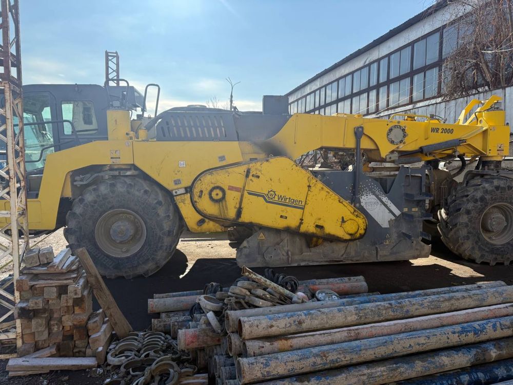 ресайклер WIRTGEN WR 2000 Yili 2007  sotiladi naxadu