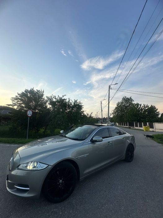 Vand jaguar xj 3.0d portfolio 2010 volan dreapta