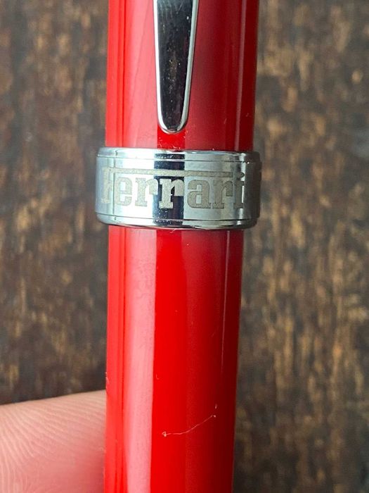Химикал Ferrari и писец Rare Lamy